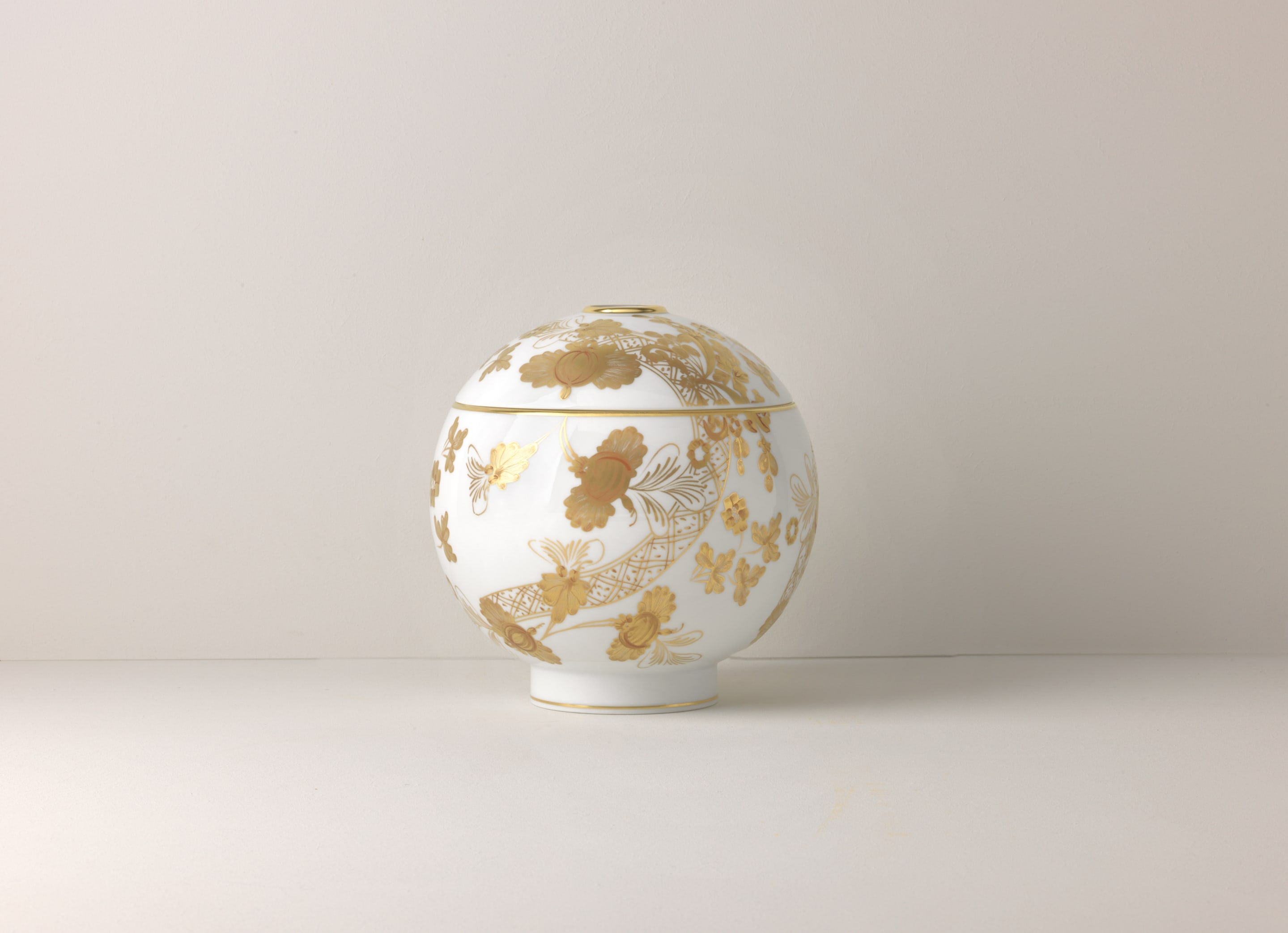 Oriente Italiano Porcelain Orb (Diffuser Sphere)