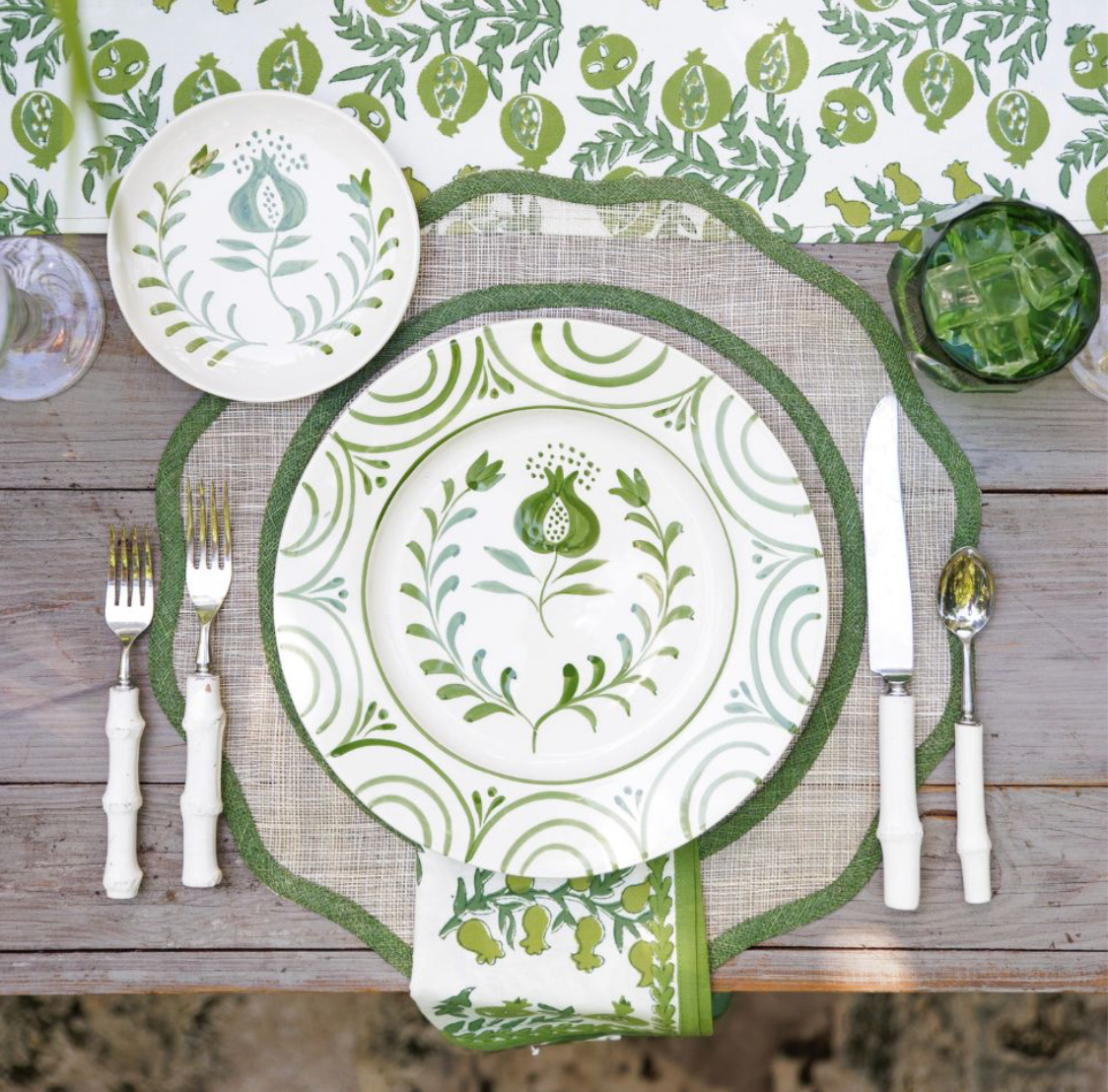 Green Scalloped Rice Paper Placemat Set of 4