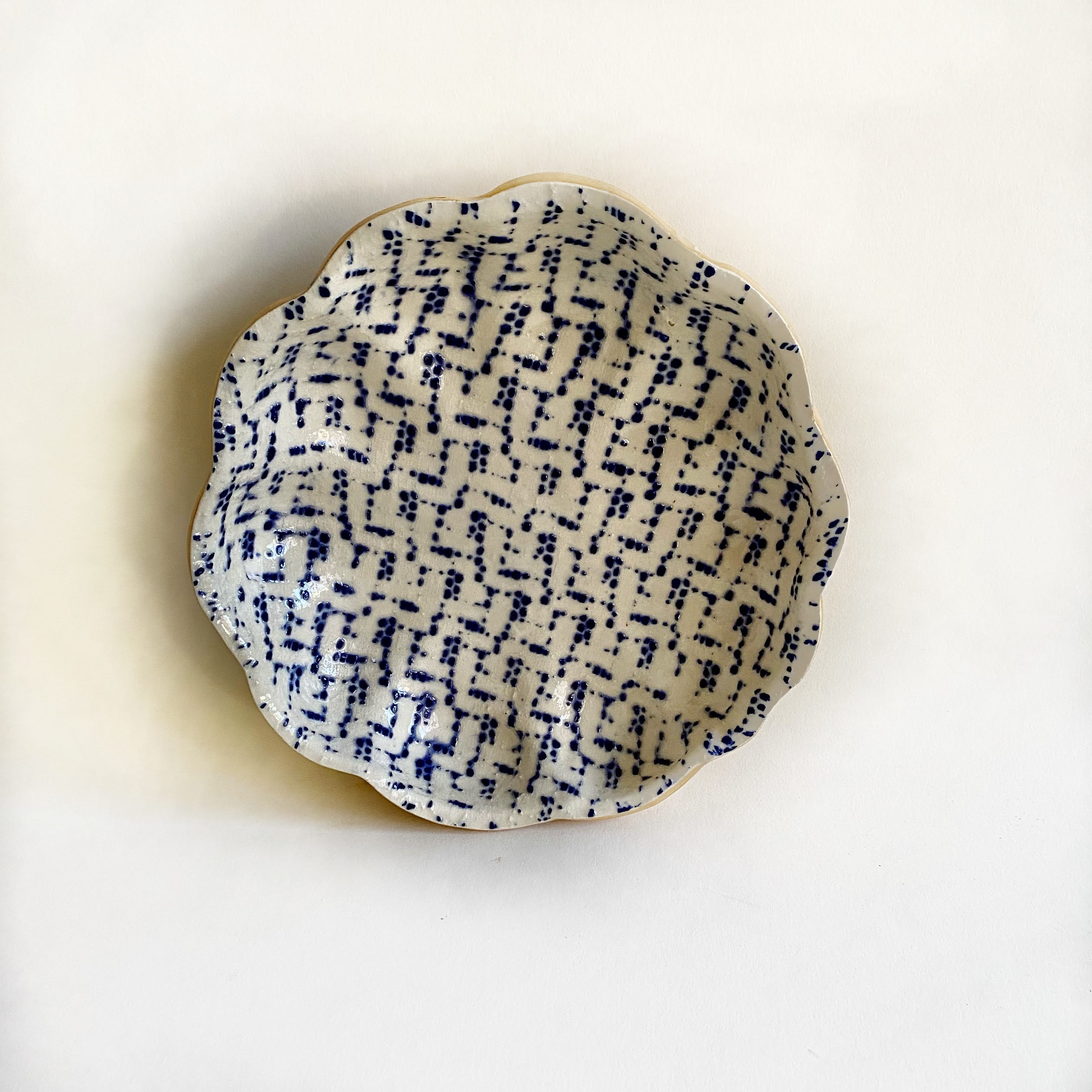 Cobalt Medium Scallop Bowl