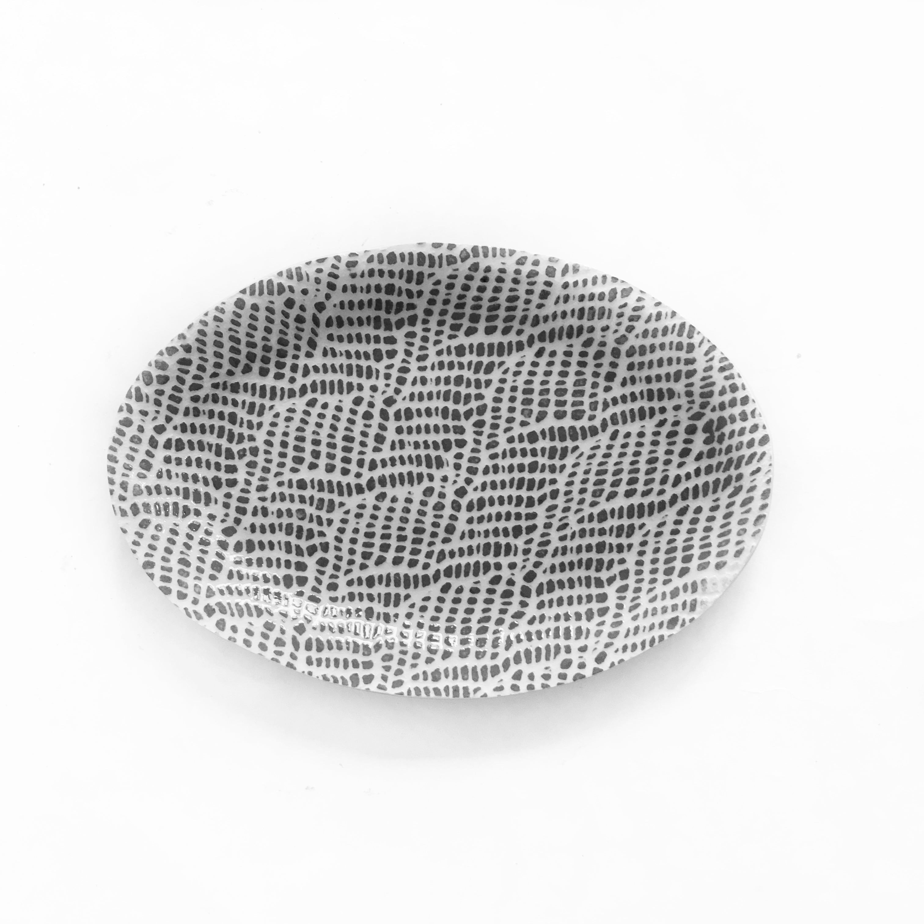 Black Petite Oval Platter