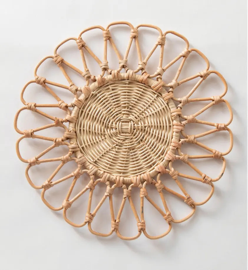 Rattan Charger