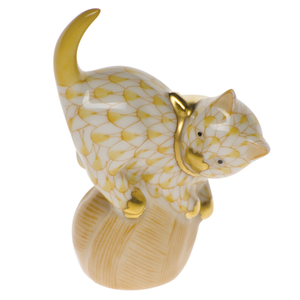 Herend Fishnet Butterscotch Mischievous Cat 1.5"h