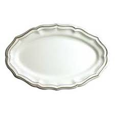 Filet Taupe Pickle Dish