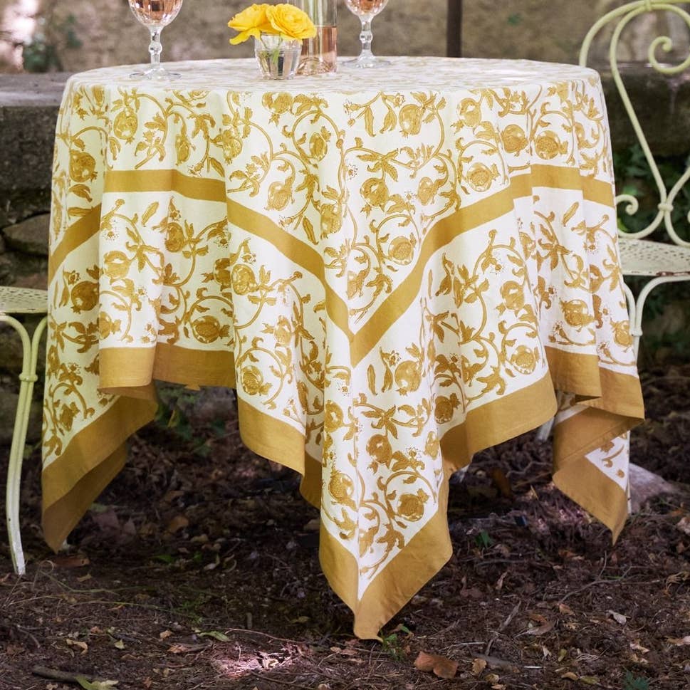 Granada Mustard | French Tablecloths 90" Round