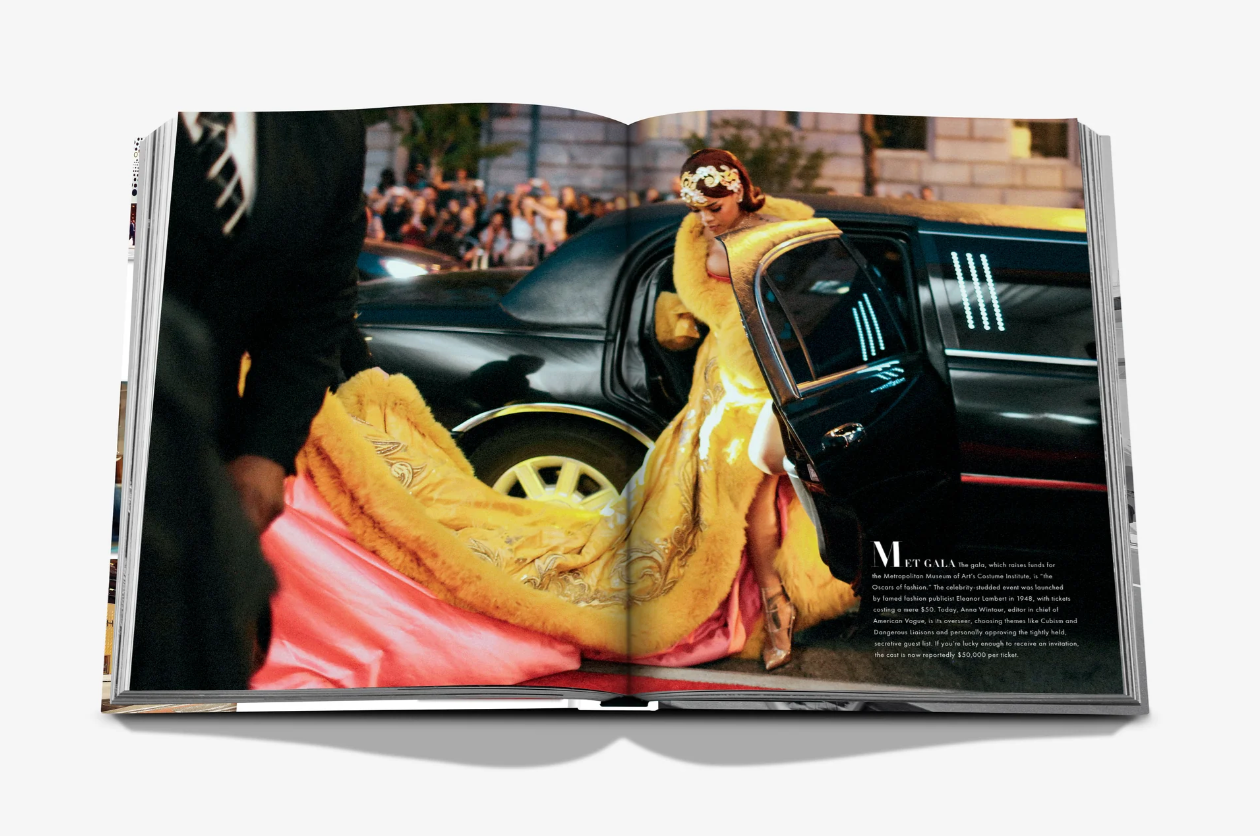 5th Avenue: 200 Years of Stories & Legends