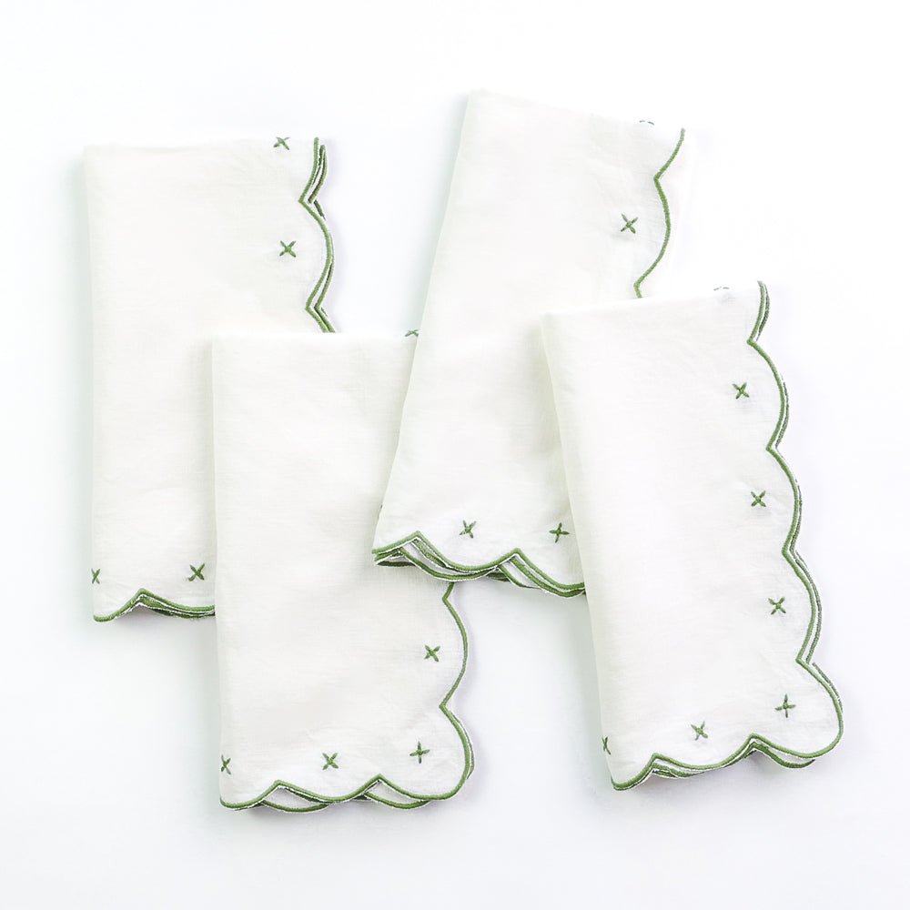 Scalloped Knot Embroidered Linen Napkin | Set of 4