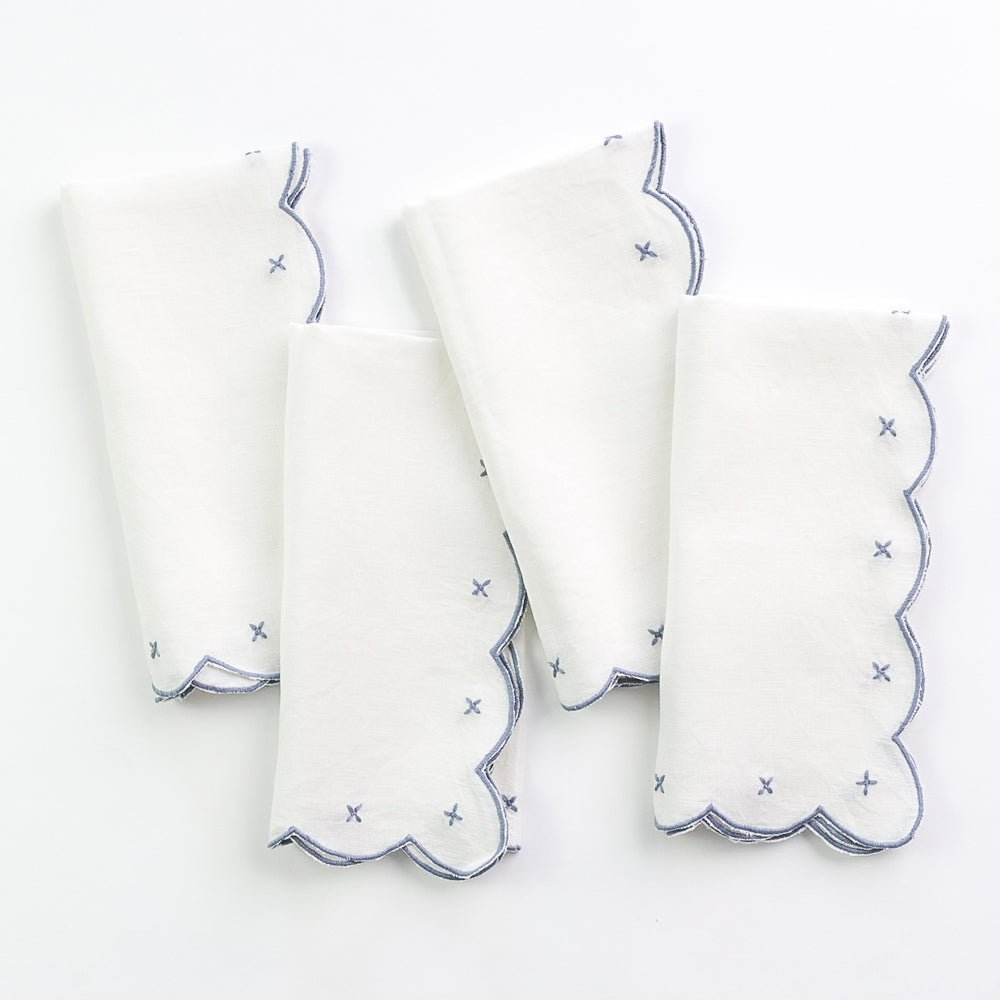 Scalloped Knot Embroidered Linen Napkin | Set of 4