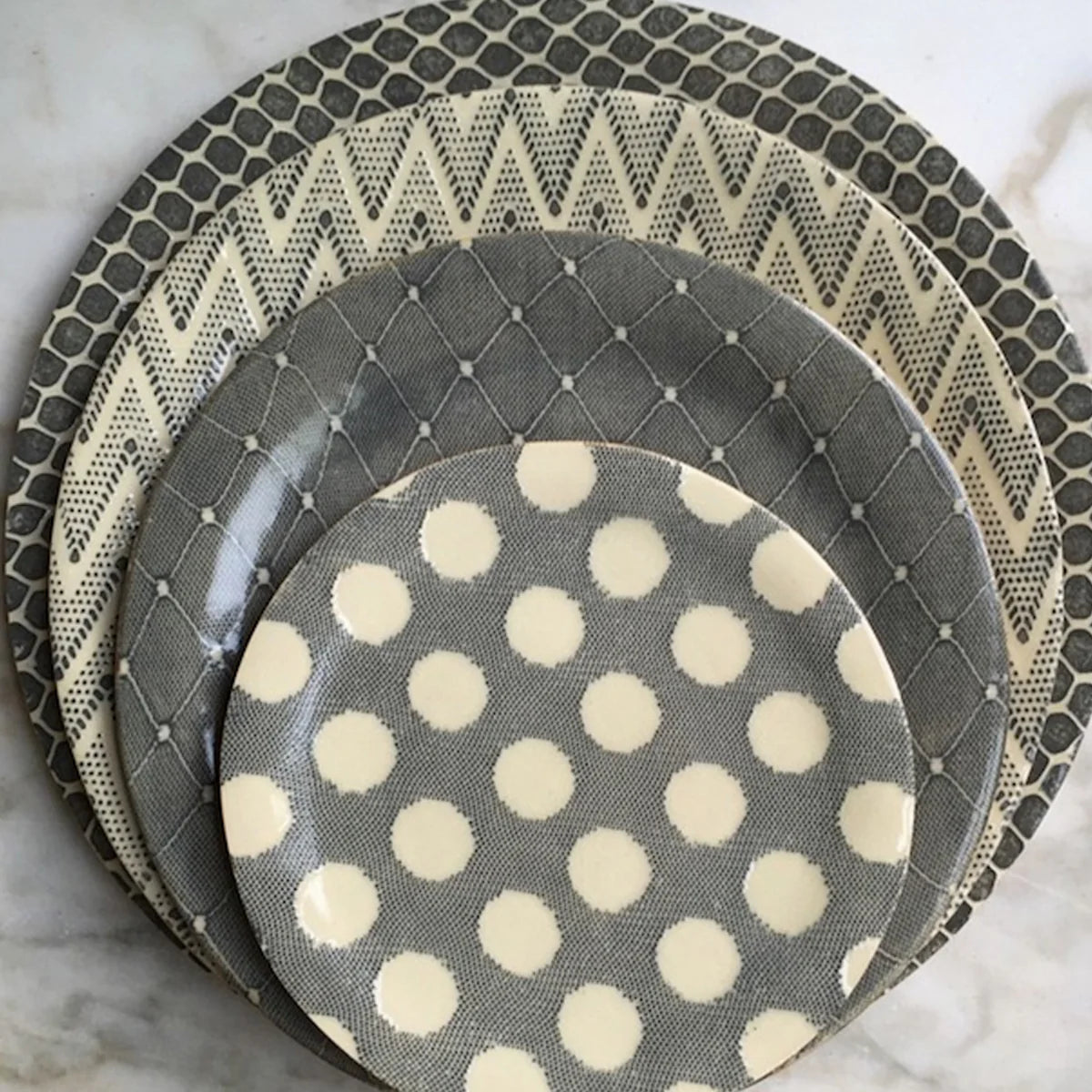 Charcoal Large Round Cocktail Tray