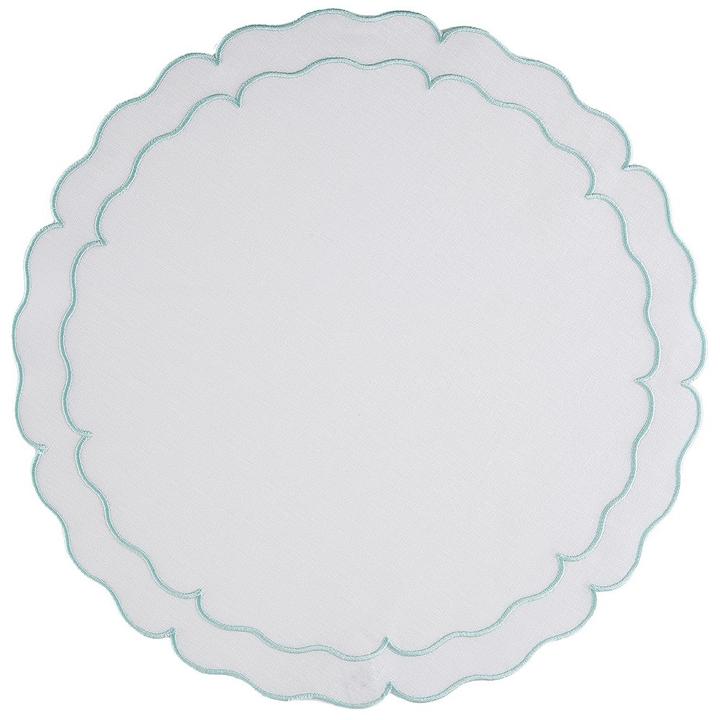 Linho Placemats White/Ice Blue Scalloped Round Set of 4