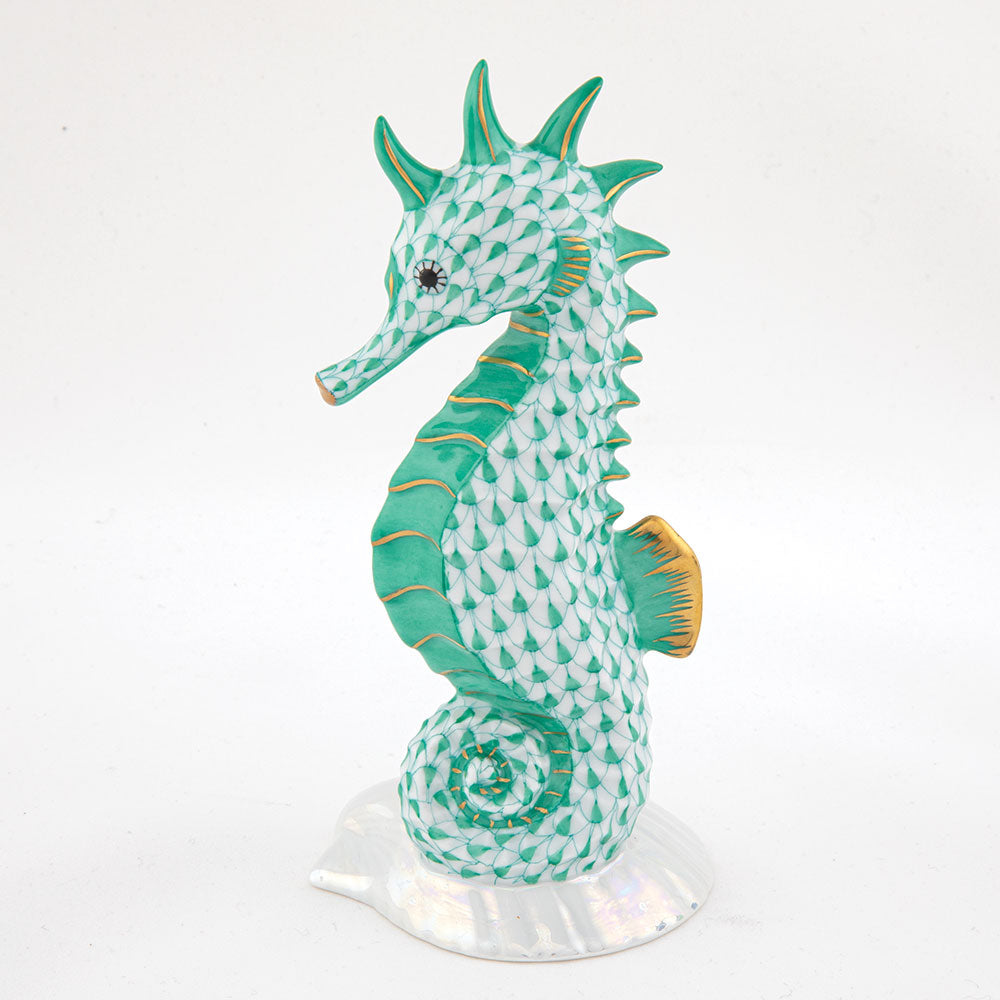 Herend Shaded Vhv Seahorse On Scallop Shell 2.75"l X 2.5"w X 5.75"h